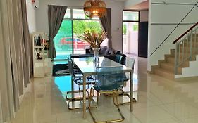 Green View Desaru Homestay, Pengerang